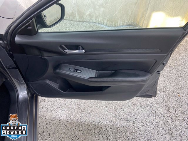 Used 2025 Nissan Altima 2.5 SV FWD image 19
