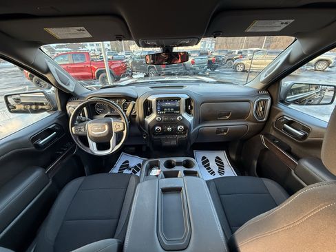 Used 2022 GMC Sierra 1500 SLE image 9