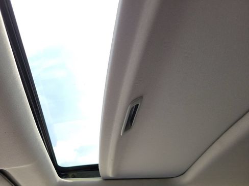 Used 2022 Honda CR-V Touring image 30