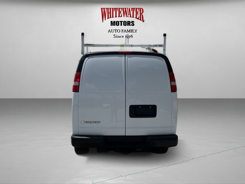 Used 2022 Chevrolet Express 2500 Extended w/ Driver Convenience Package image 4