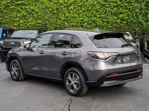Used 2023 Honda HR-V EX-L image 7