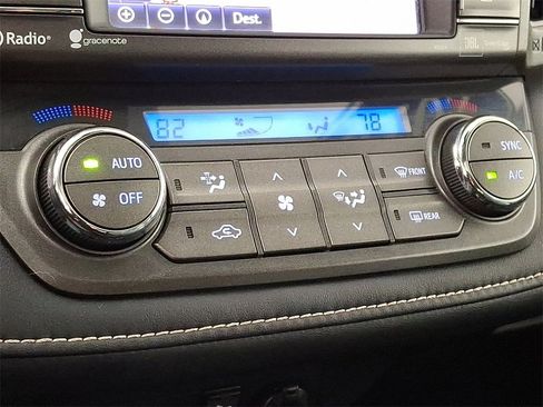 Used 2015 Toyota RAV4 Limited image 18