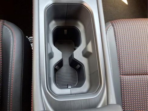 New 2026 Nissan Kicks SR AWD/4WD image 20