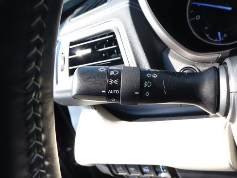 Used 2022 Subaru Ascent Touring image 17