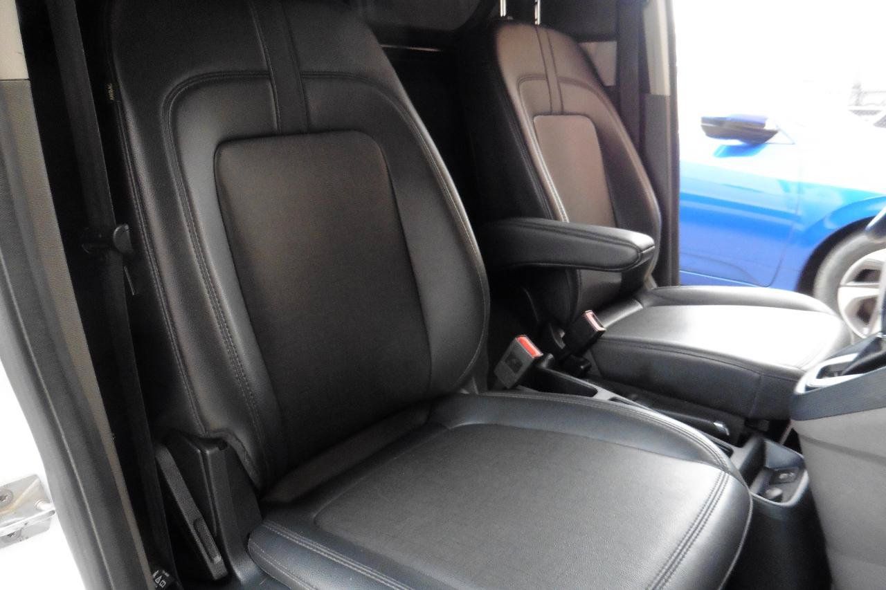Used 2022 Ford Transit Connect XL FWD image 18