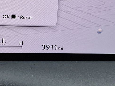 Used 2025 Genesis G80 2.5T Sport Prestige image 13