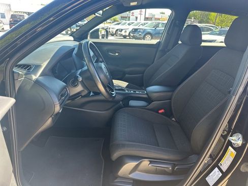 Used 2025 Honda HR-V Sport image 12