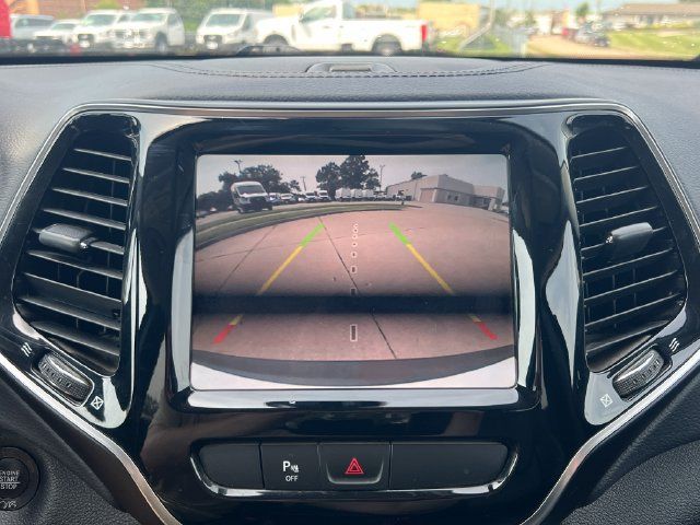 Used 2019 Jeep Cherokee Limited AWD/4WD image 22