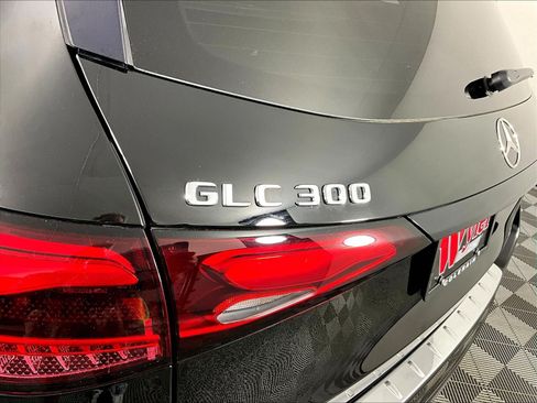 Used 2023 Mercedes-Benz GLC 300 4MATIC image 24