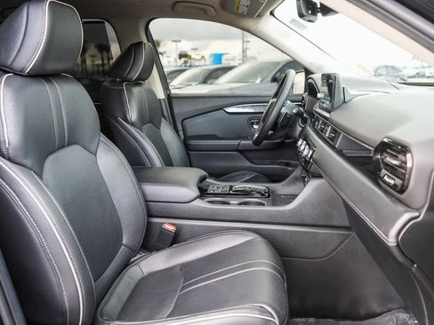 Used 2025 Honda Pilot Elite image 16