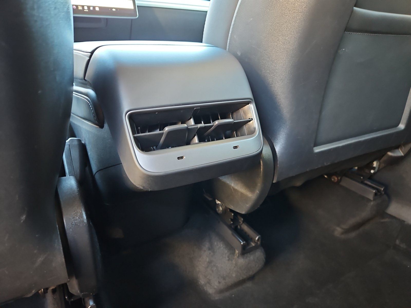 Used 2023 Tesla Model Y Long Range AWD/4WD image 13