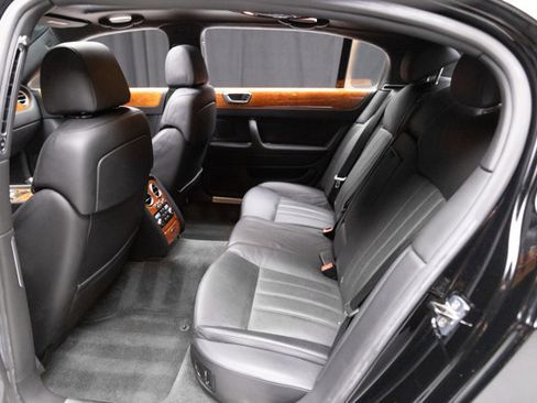 Used 2006 Bentley Flying Spur Flying Spur AWD/4WD image 8