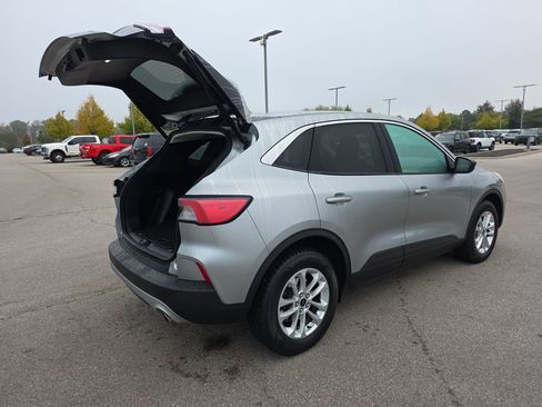 Used 2022 Ford Escape SE w/ Convenience Package image 16