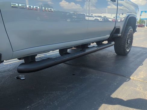 Certified 2025 Chevrolet Silverado 2500 ZR2 w/ Technology Package AWD/4WD image 24