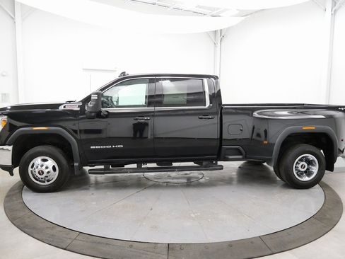 Used 2022 GMC Sierra 3500 SLE w/ SLE Convenience Package image 4