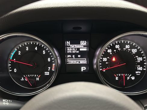 Used 2012 Jeep Grand Cherokee Laredo w/ Laredo E Group AWD/4WD image 25