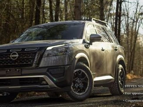 Used 2019 GMC Terrain SLE w/ Driver Convenience Package AWD/4WD image 17