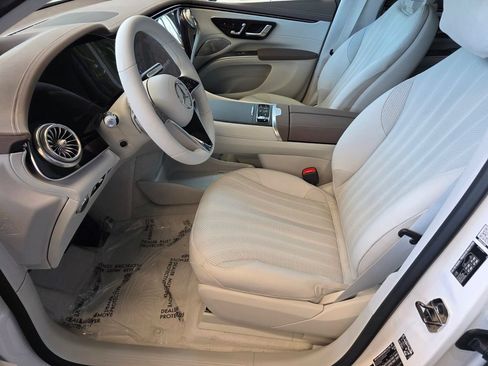 New 2027 Mercedes-Benz EQS 400 4MATIC SUV image 8