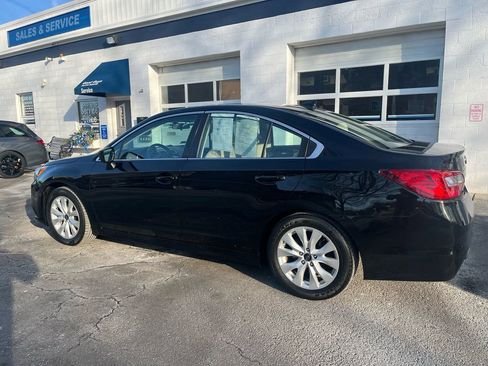 Used 2017 Subaru Legacy 2.5i Premium image 2