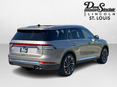 Used 2021 Lincoln Aviator Reserve w/ Equipment Group 201A AWD/4WD image 3
