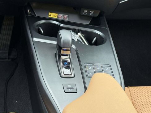 Used 2025 Lexus UX 300h AWD w/ Accessory Package (Z1) image 20