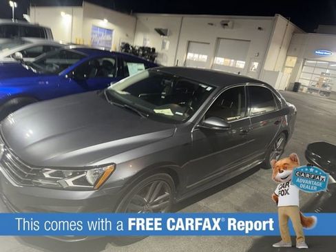 Used 2017 Volkswagen Passat 1.8T R-Line image 2