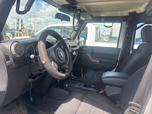 Used 2011 Jeep Wrangler Unlimited Sport AWD/4WD image 5