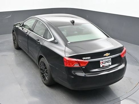 Used 2015 Chevrolet Impala LT FWD image 20