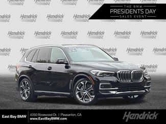 Used 2023 BMW X5 xDrive45e video 1