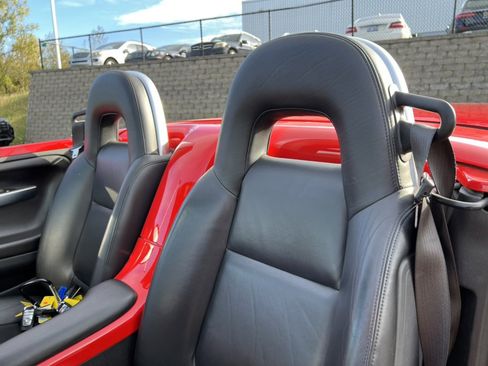 Used 2004 Chevrolet SSR w/ Preferred Equipment Group image 12