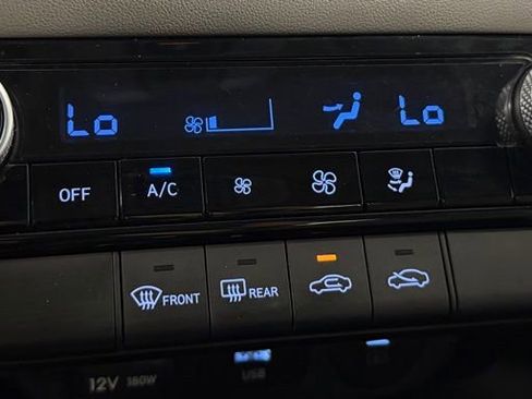 Used 2024 Hyundai Elantra SEL image 22