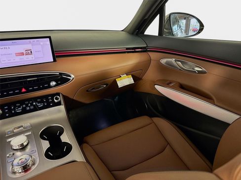 New 2026 Genesis GV70 2.5T Advanced w/ G1 Accessory Package AWD/4WD image 26