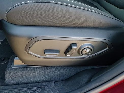 New 2025 Jeep Grand Cherokee Laredo X w/ Luxury Tech Group I image 11