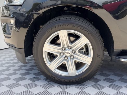 Used 2021 Ford Expedition XLT RWD image 13