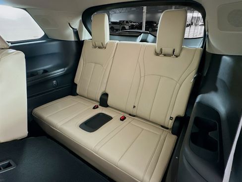 Used 2023 INFINITI QX60 Pure FWD image 29