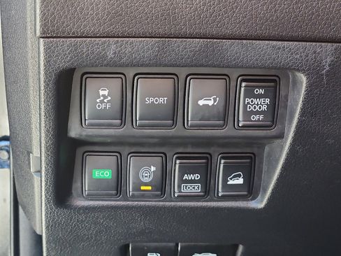 Used 2016 Nissan Rogue SL w/ SL Premium Package image 26