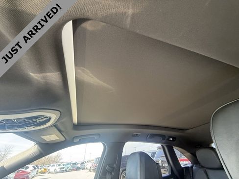 Used 2020 Porsche Macan image 15