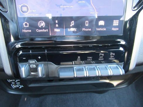 Used 2026 RAM 2500 Big Horn AWD/4WD image 28