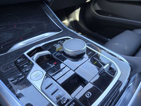 New 2026 BMW X5 xDrive50e w/ M Sport Package image 23
