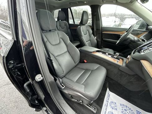 Certified 2023 Volvo XC90 B6 Plus w/ Protection Package image 26