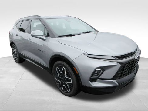 Certified 2023 Chevrolet Blazer RS w/ Driver Confidence II Package FWD image 7