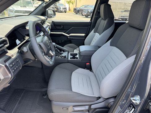 New 2026 Toyota 4Runner TRD Off-Road AWD/4WD image 2
