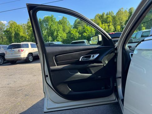 Used 2014 GMC Terrain SLE w/ Convenience Package AWD/4WD image 9