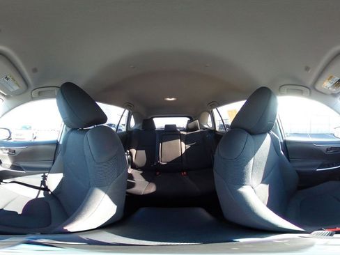 Used 2025 Toyota RAV4 LE image 41