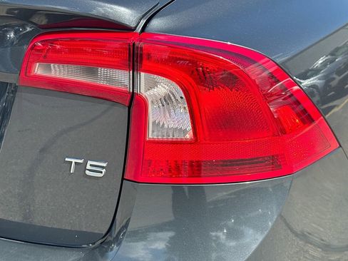 Used 2012 Volvo S60 T5 FWD image 33