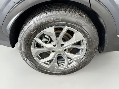 Used 2023 Kia Sportage EX image 33