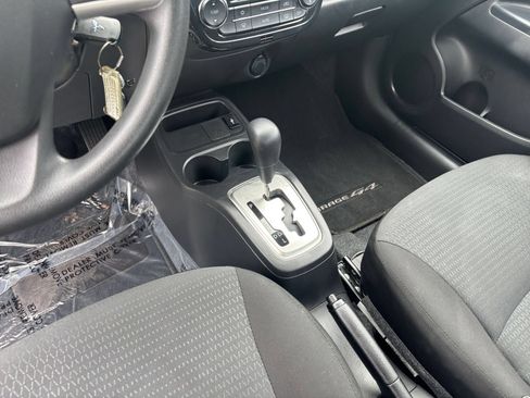 Used 2025 Kia Soul LX w/ LX Technology Package FWD image 38