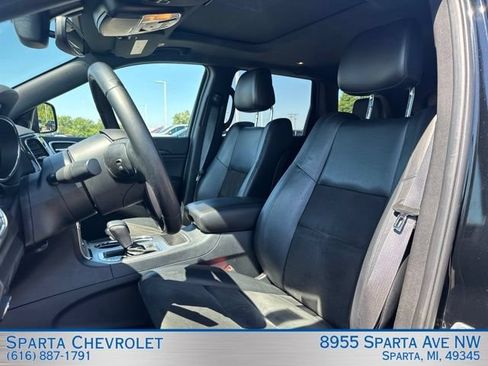 Used 2019 Jeep Grand Cherokee Altitude AWD/4WD image 13