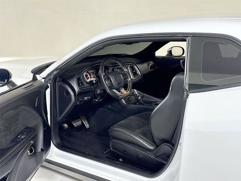 Used 2021 Dodge Challenger SRT Hellcat Redeye image 11