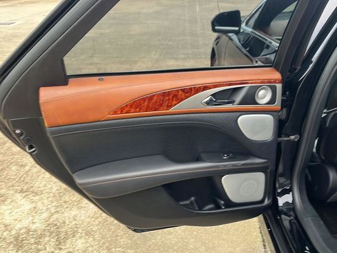 Used 2018 Lincoln MKZ Black Label w/ Technology Package image 12